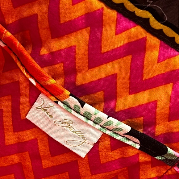 Vera Bradley Tote (Ziggy Zinnia) BAG - Picture 9 of 11